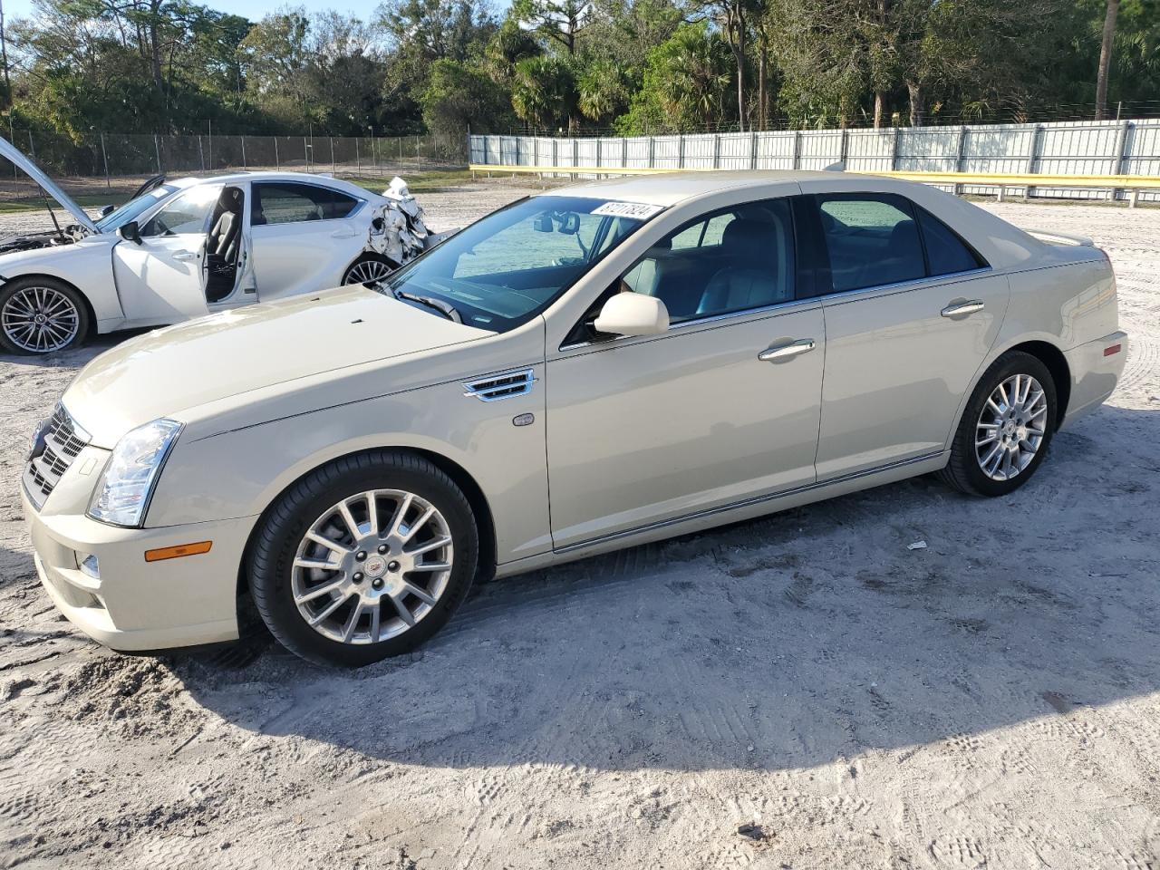 Lot #3050363901 2011 CADILLAC STS LUXURY