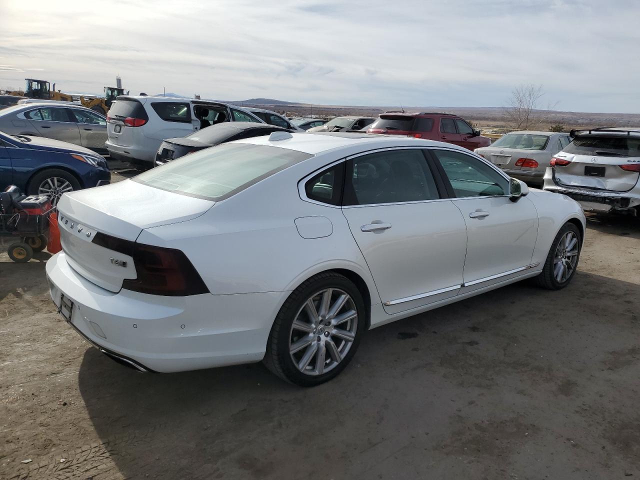 Lot #3044441739 2018 VOLVO S90 T6 INS