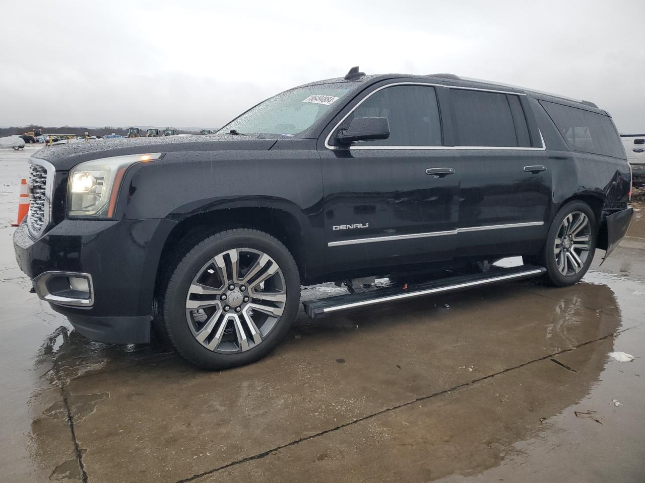 GMC YUKON DENALI