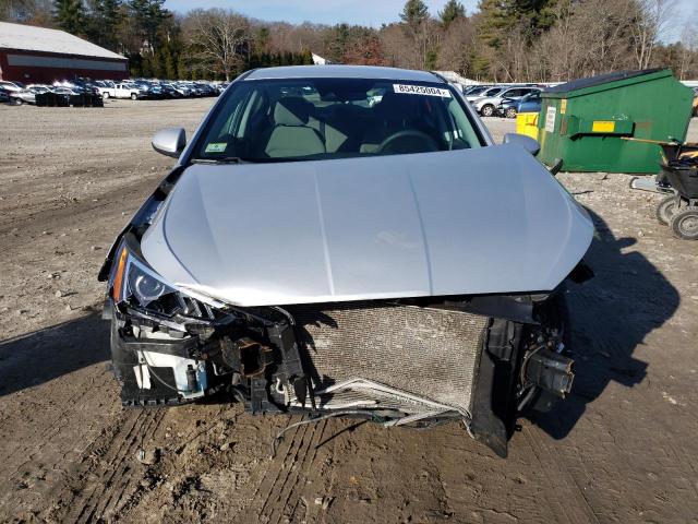 2019 HYUNDAI ELANTRA SE - 5NPD84LF2KH402562