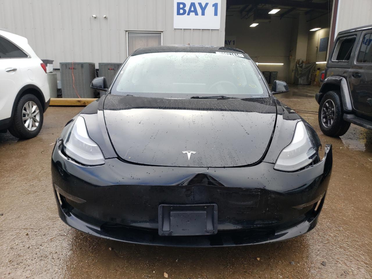 Lot #3034295069 2023 TESLA MODEL 3