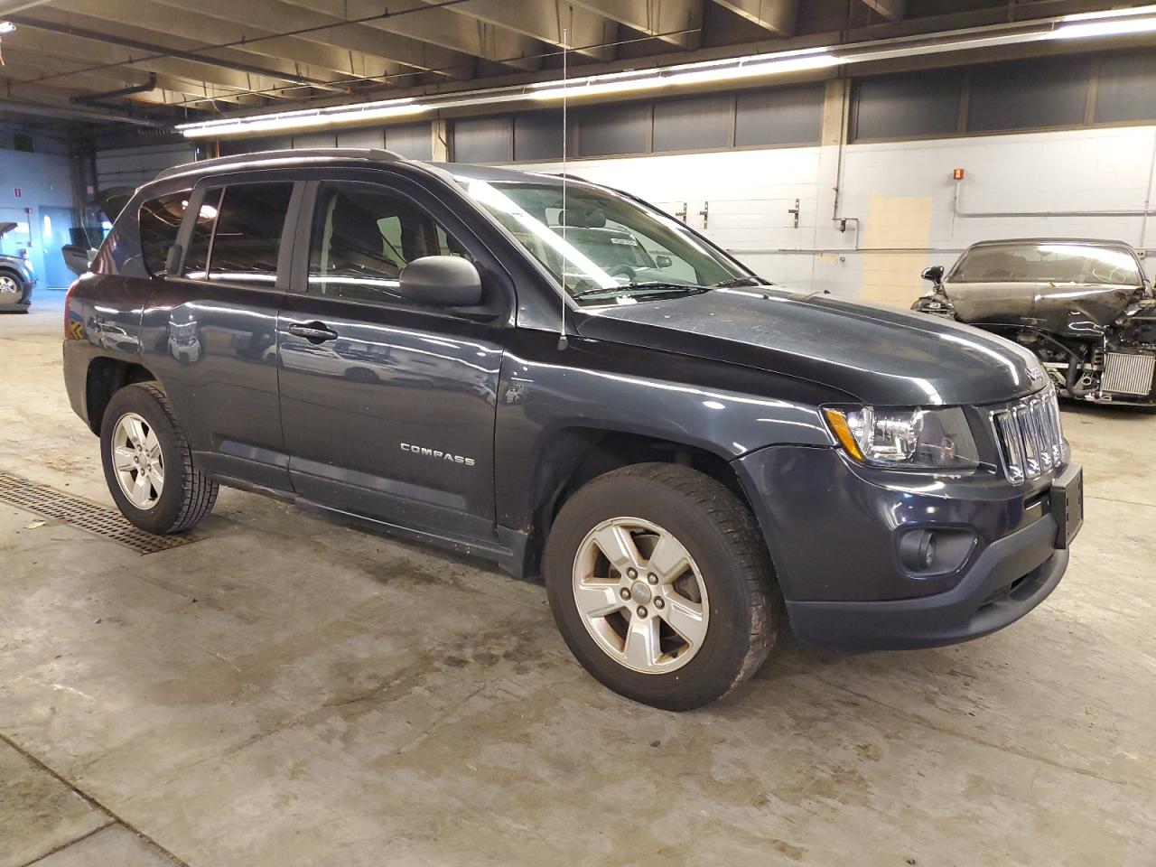 Lot #3028385797 2015 JEEP COMPASS SP