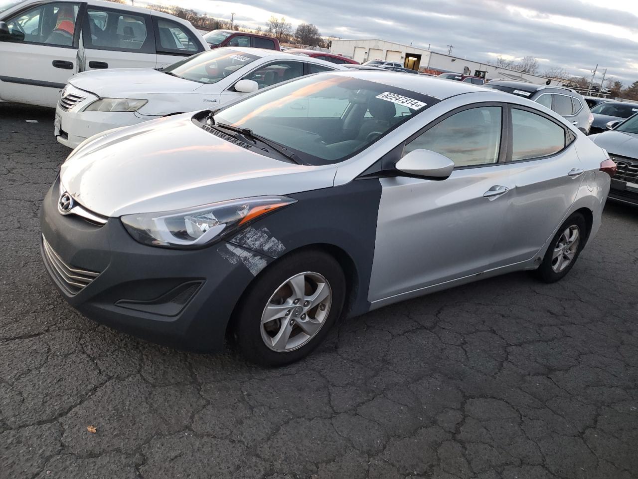 Lot #3023330314 2015 HYUNDAI ELANTRA SE