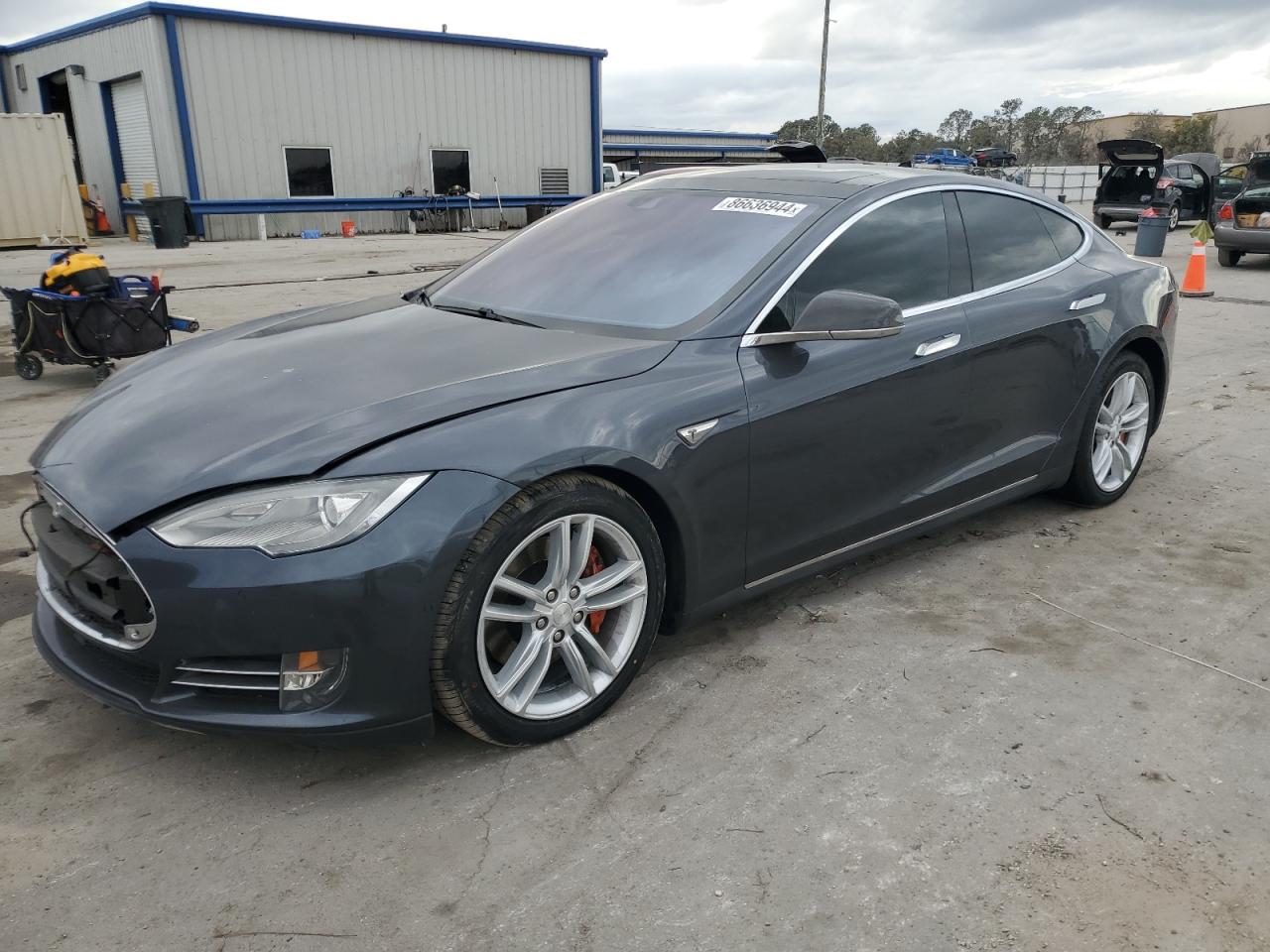 Lot #3045415134 2015 TESLA MODEL S