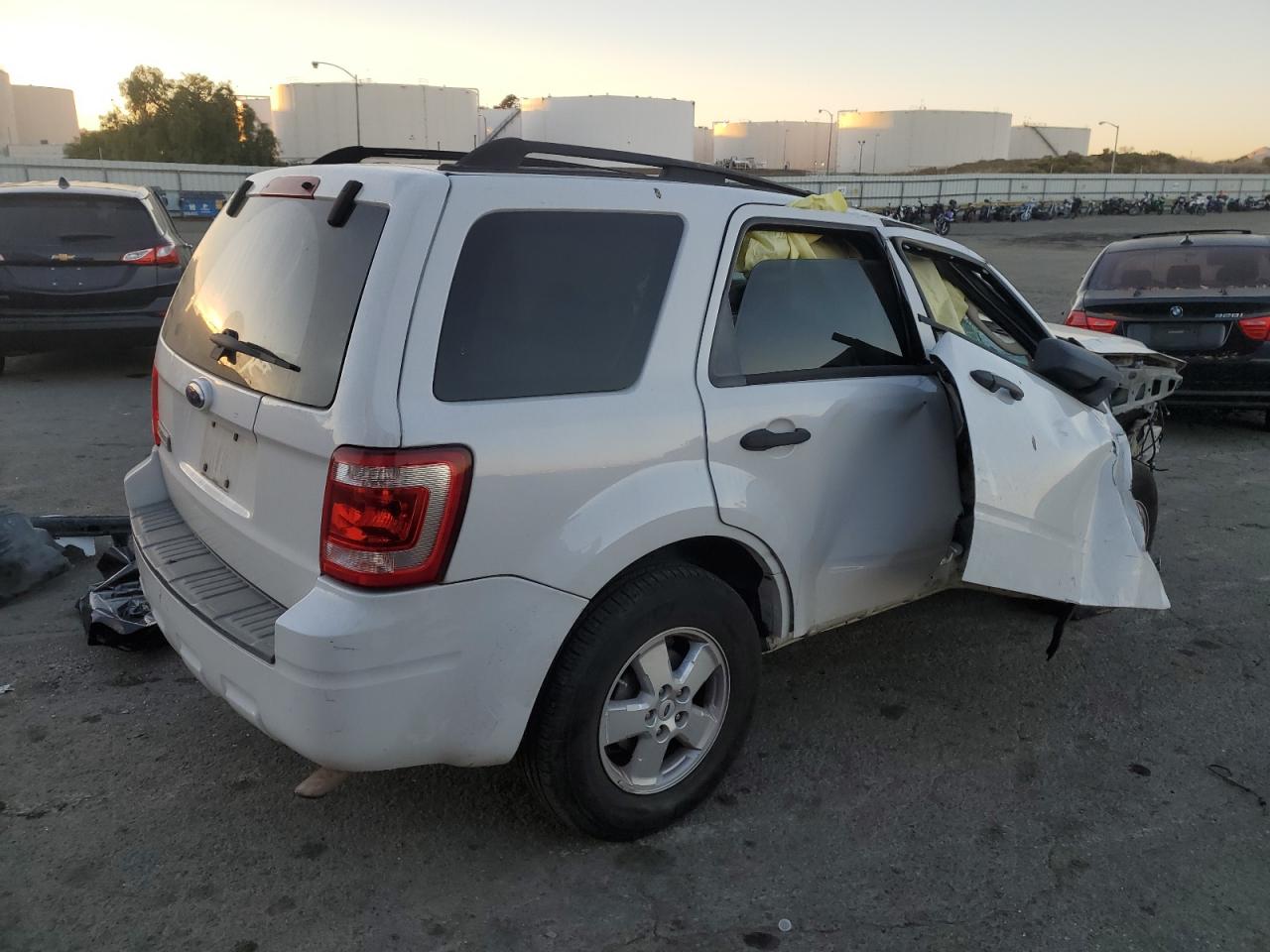 Lot #3045841629 2009 FORD ESCAPE XLT