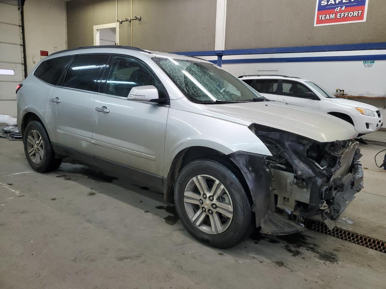 Lot #3032421235 2015 CHEVROLET TRAVERSE L