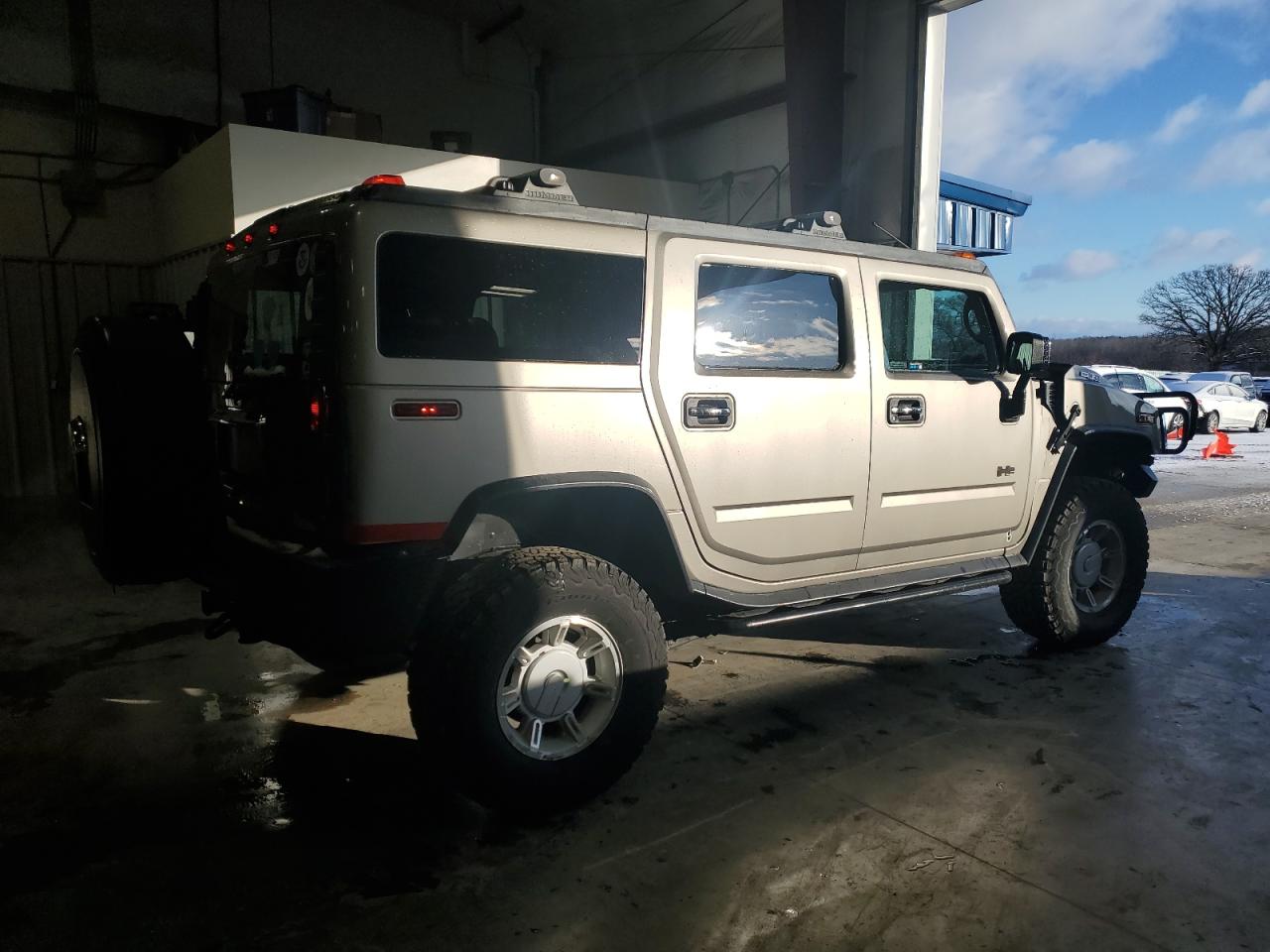 Lot #3055446124 2003 HUMMER H2