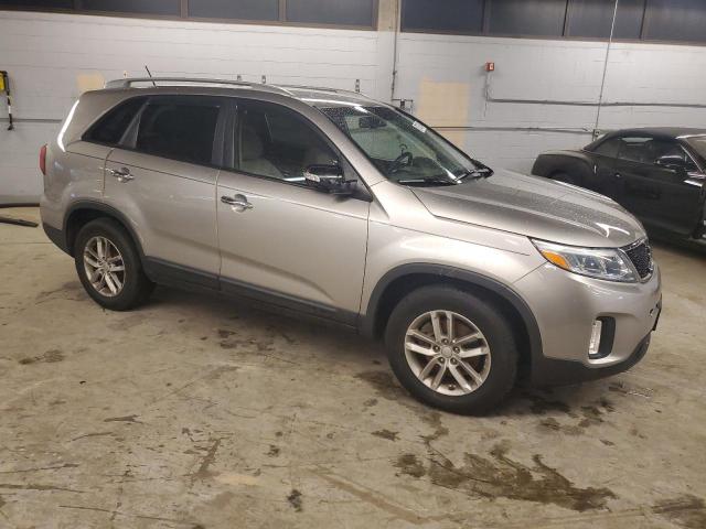 VIN 5XYKT3A62EG505107 2014 KIA SORENTO no.4