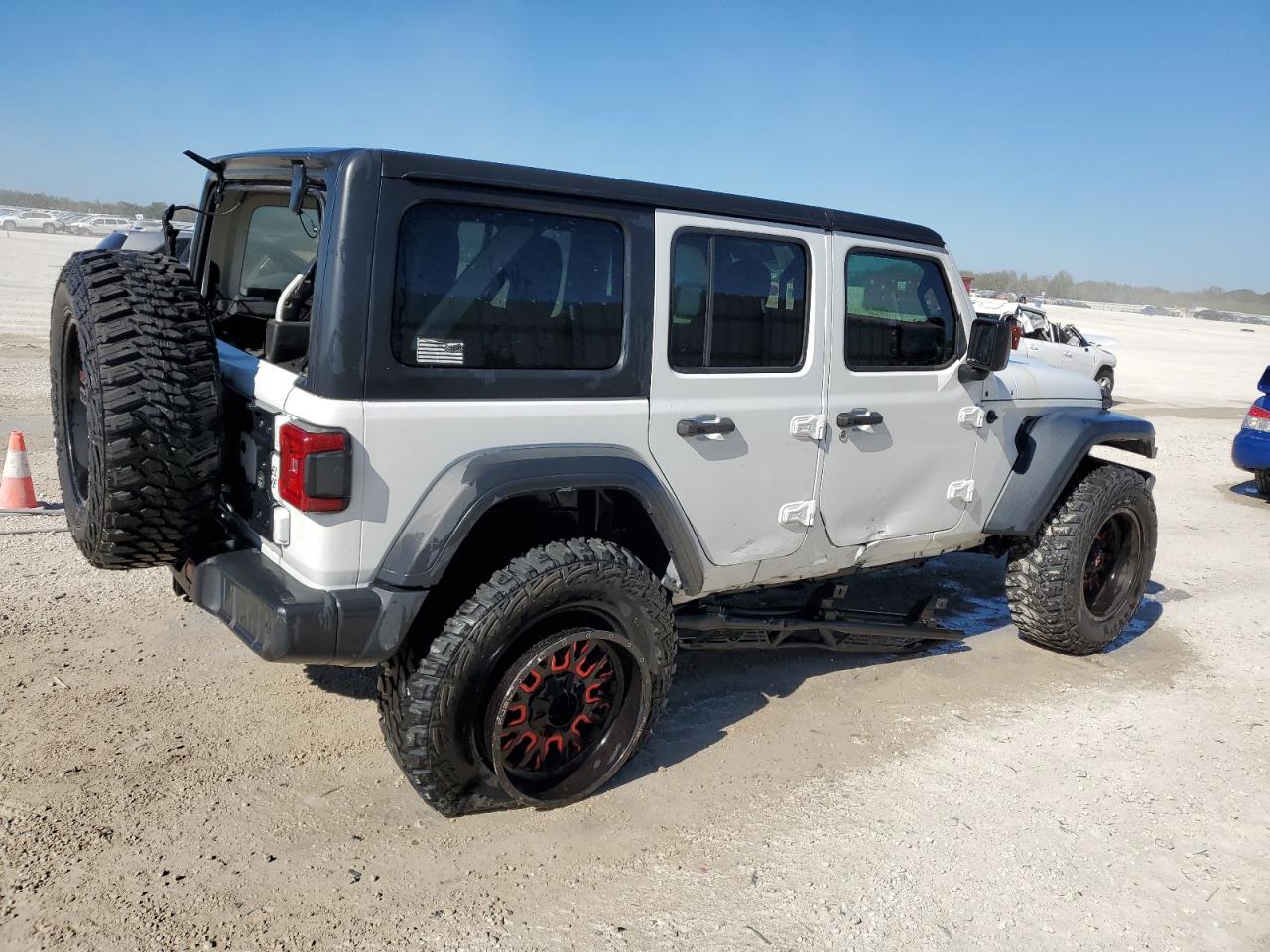 Lot #3045938250 2020 JEEP WRANGLER U