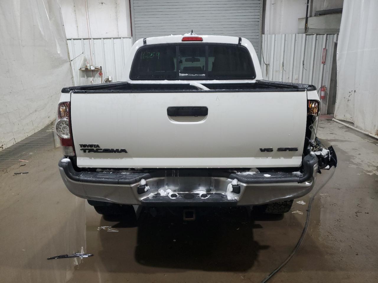 Lot #3033012042 2015 TOYOTA TACOMA DOU