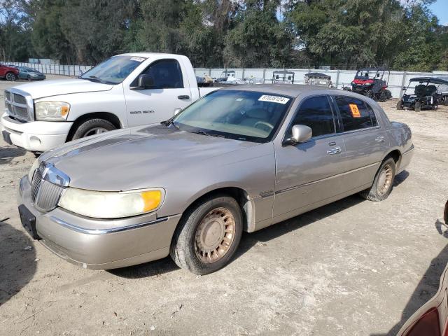 LINCOLN TOWN CAR E