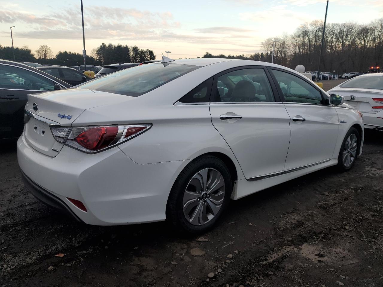 Lot #3028424278 2013 HYUNDAI SONATA HYB