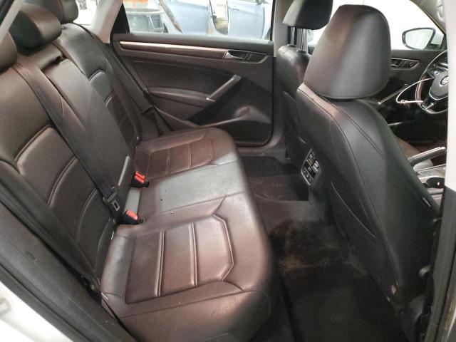 2016 VOLKSWAGEN PASSAT SE - 1VWBS7A33GC068142