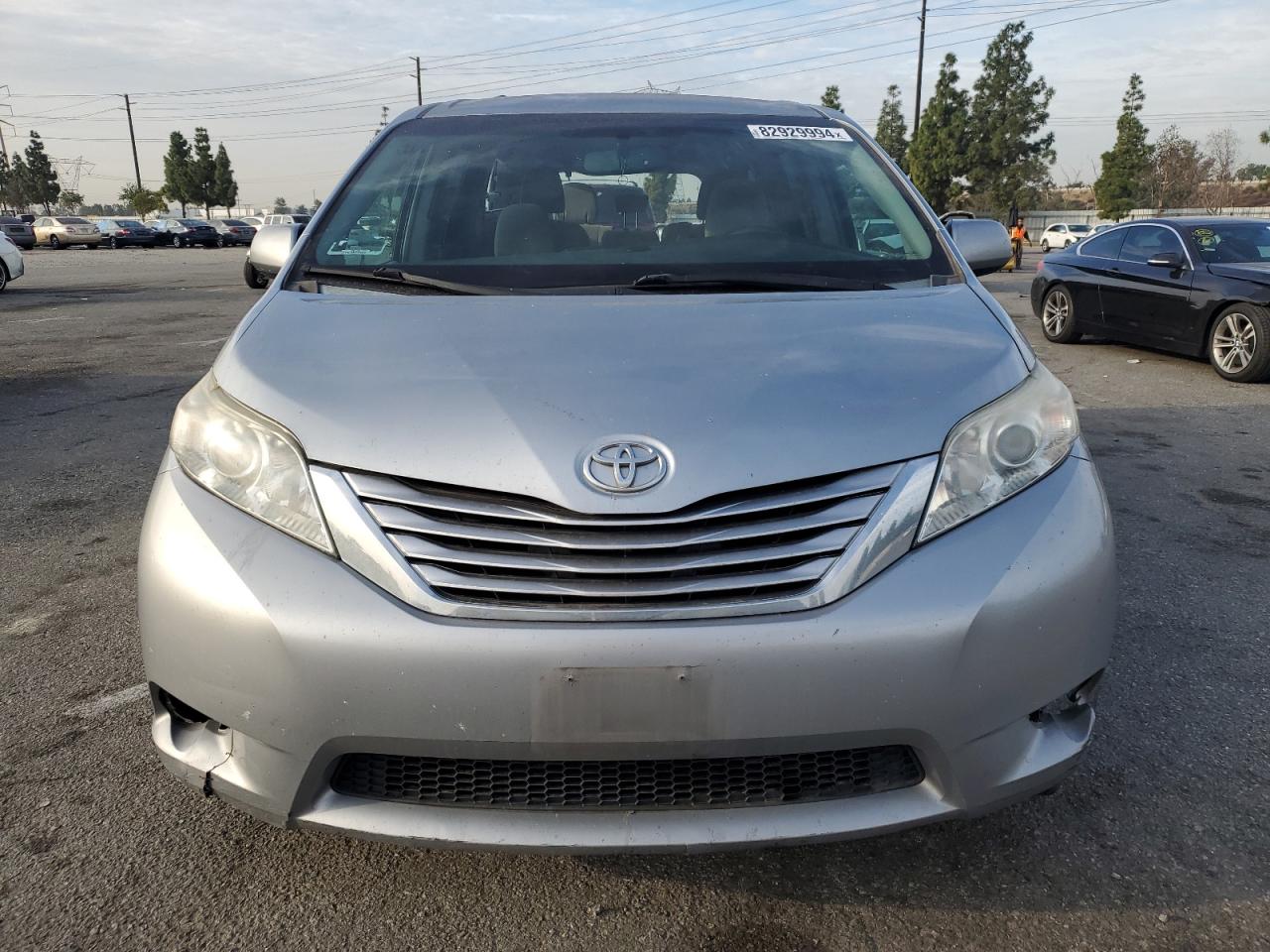 Lot #3028570918 2015 TOYOTA SIENNA LE