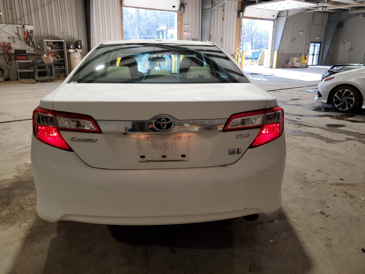 Lot #3029410703 2014 TOYOTA CAMRY HYBR