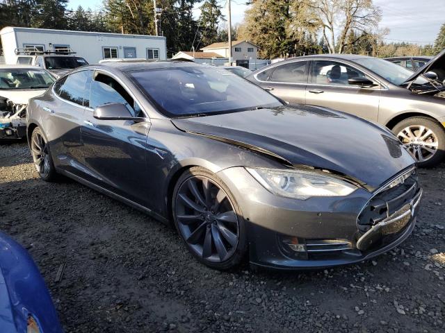 VIN 5YJSA1E21GF133092 2016 TESLA MODEL S no.4