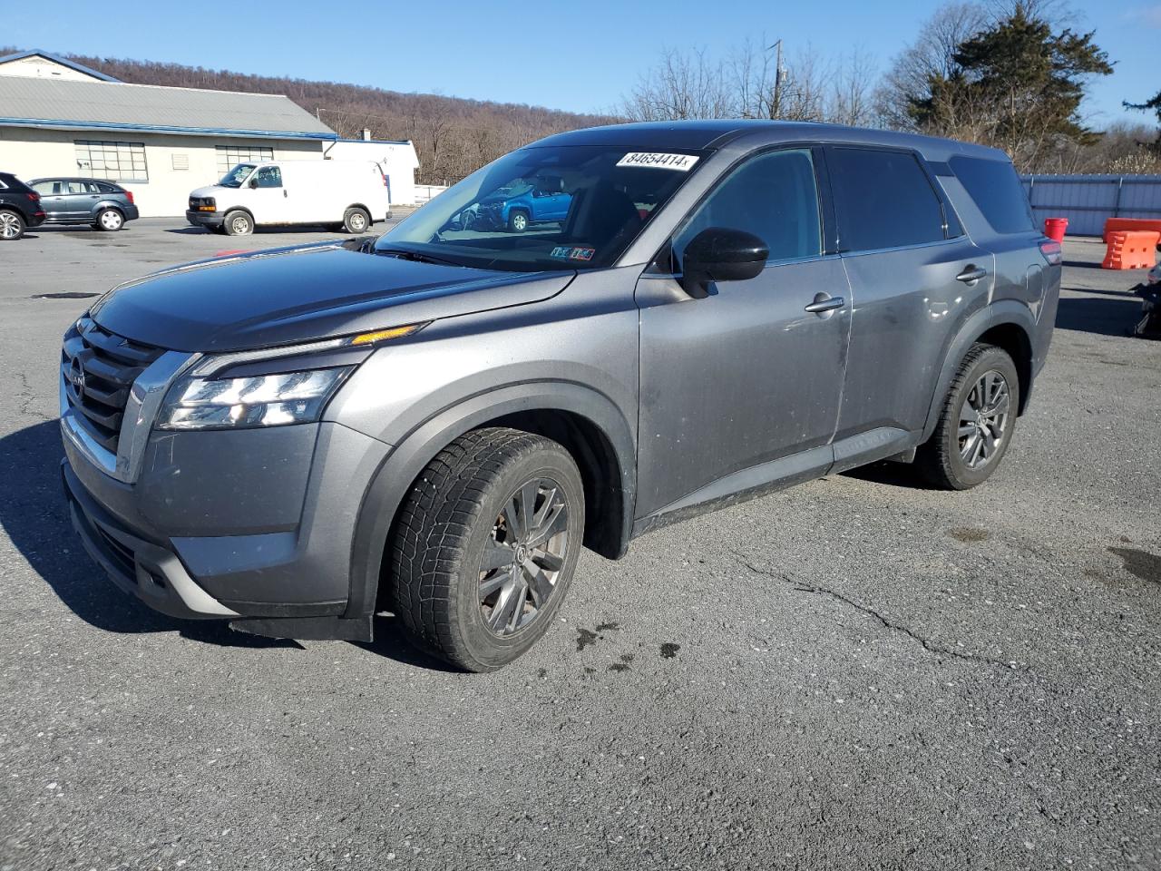  Salvage Nissan Pathfinder