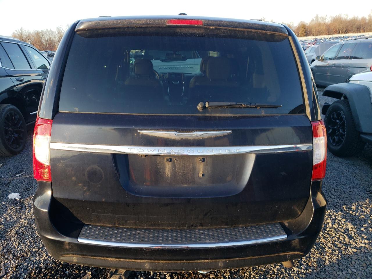 Lot #3028339797 2011 CHRYSLER TOWN & COU