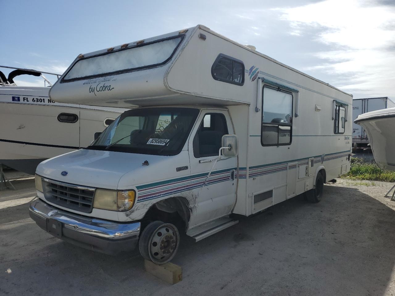 Lot #3034505746 1995 FORD MOTORHOME