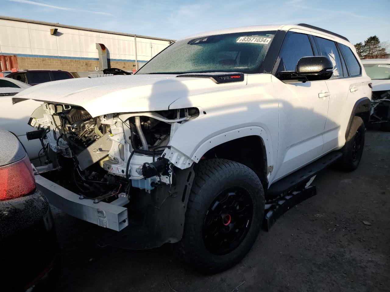 TOYOTA SEQUOIA SR5