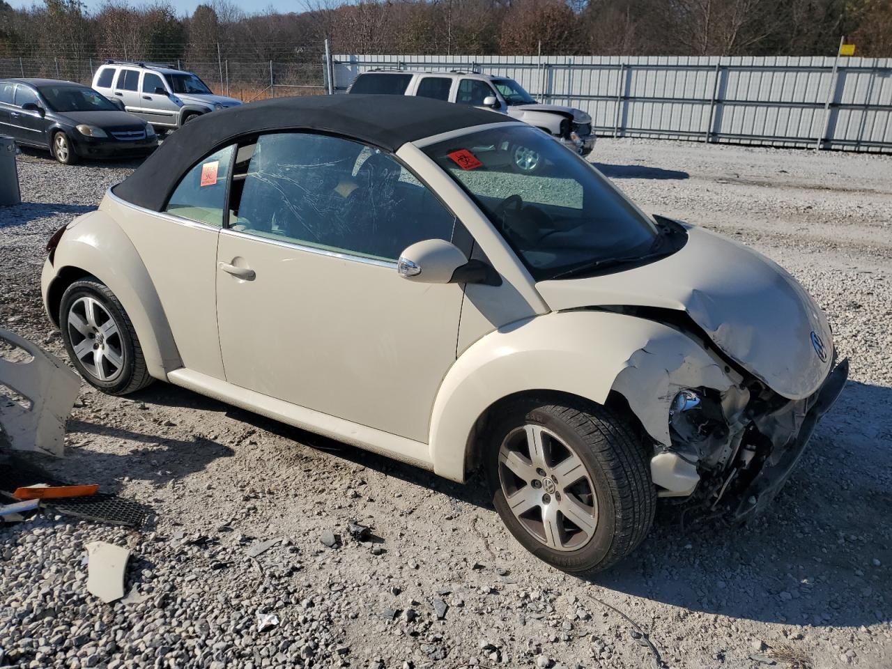 Lot #3034374104 2006 VOLKSWAGEN NEW BEETLE