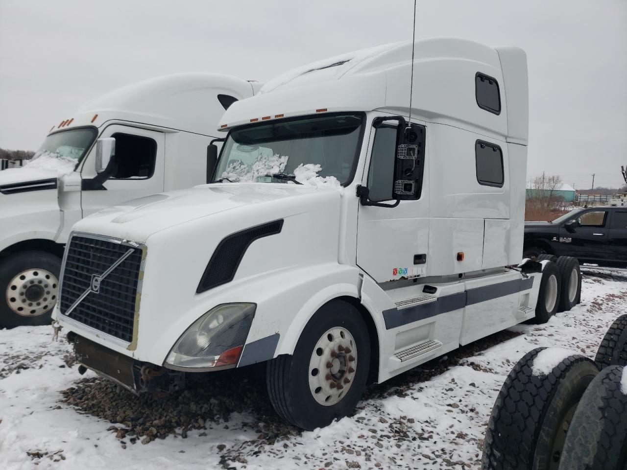 Lot #3037181502 2006 VOLVO VN VNL