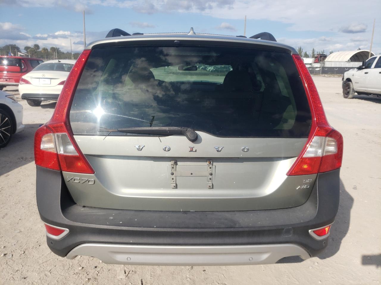 Lot #3044651238 2008 VOLVO XC70