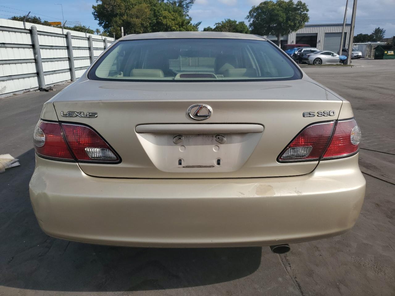 Lot #3038061207 2004 LEXUS ES 330