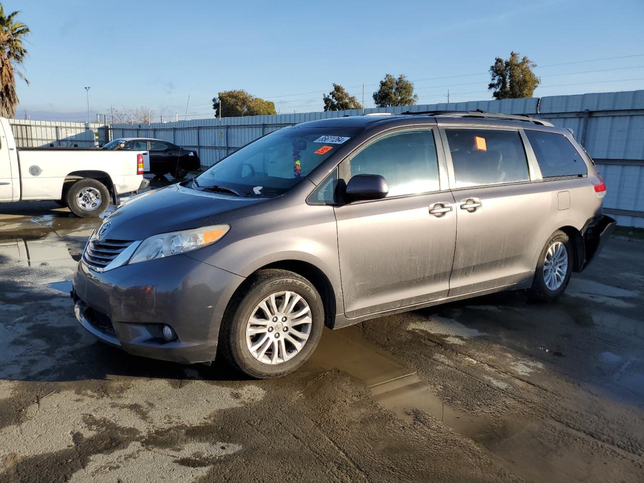 Lot #3038039186 2012 TOYOTA SIENNA XLE