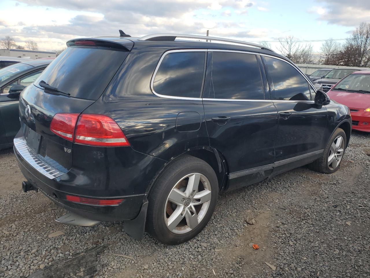 Lot #3027074779 2011 VOLKSWAGEN TOUAREG V6