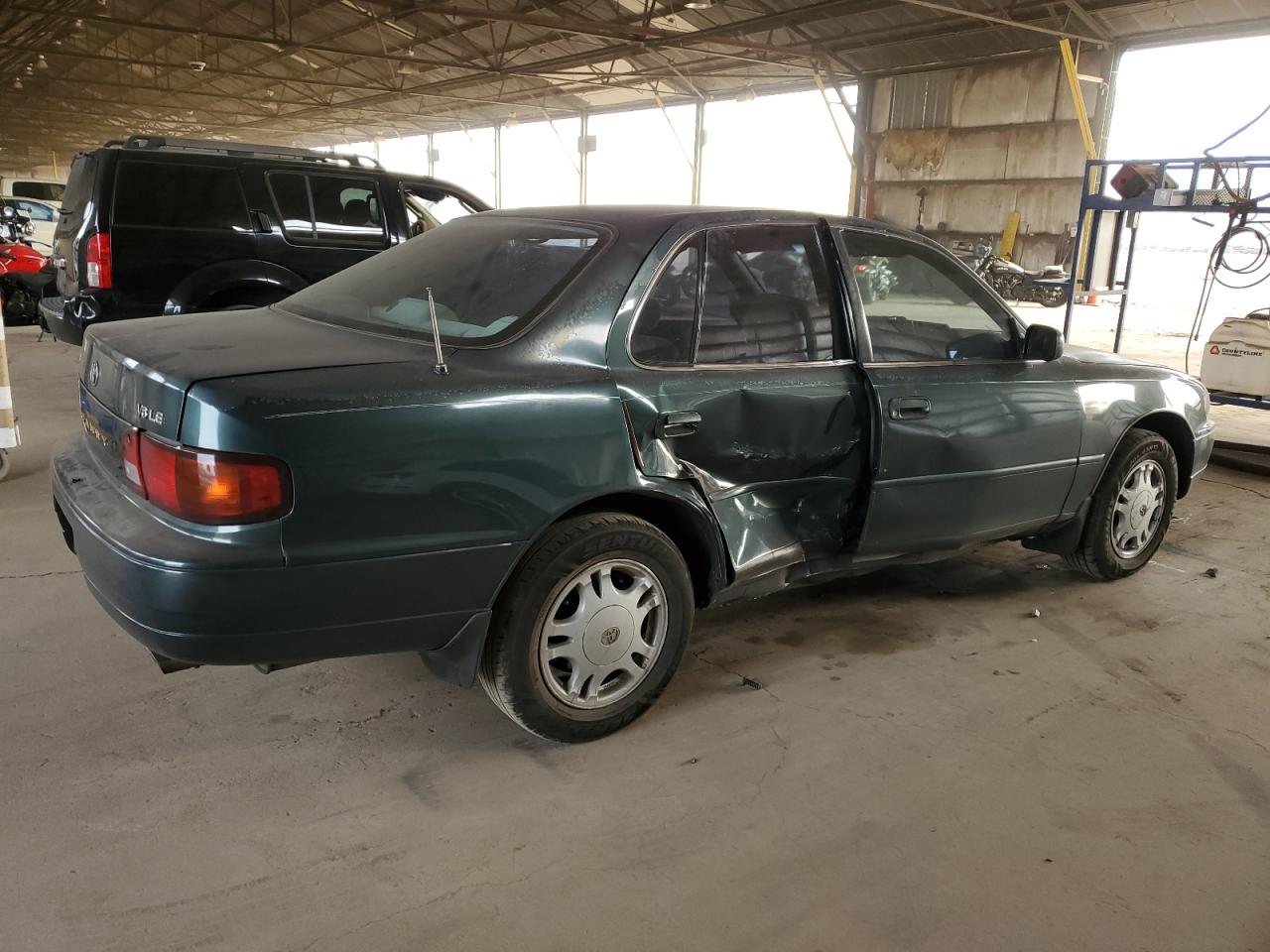 Lot #3041156143 1996 TOYOTA CAMRY LE