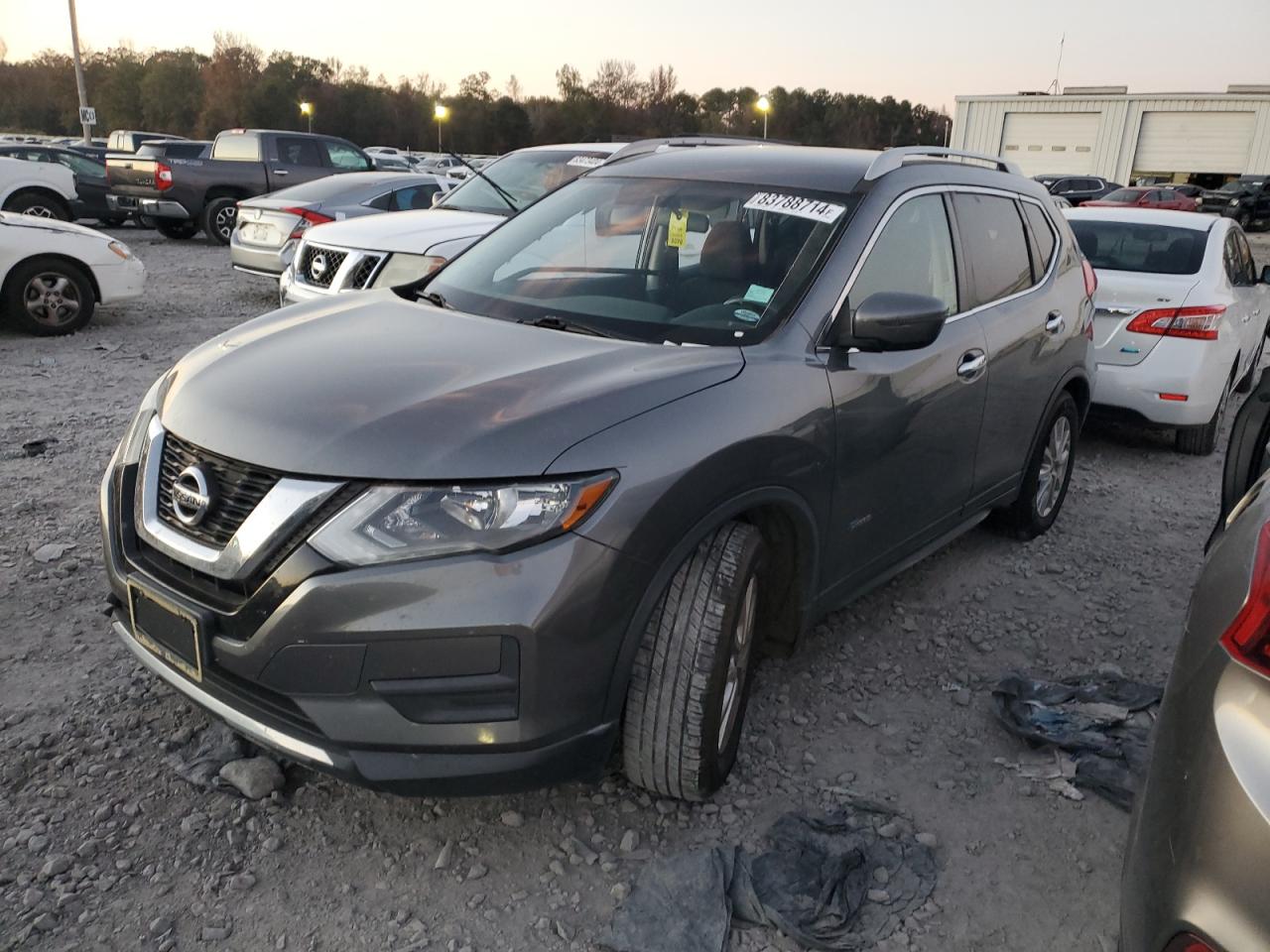 5N1ET2MT3HC777081 NISSAN ROGUE SV H 2017
