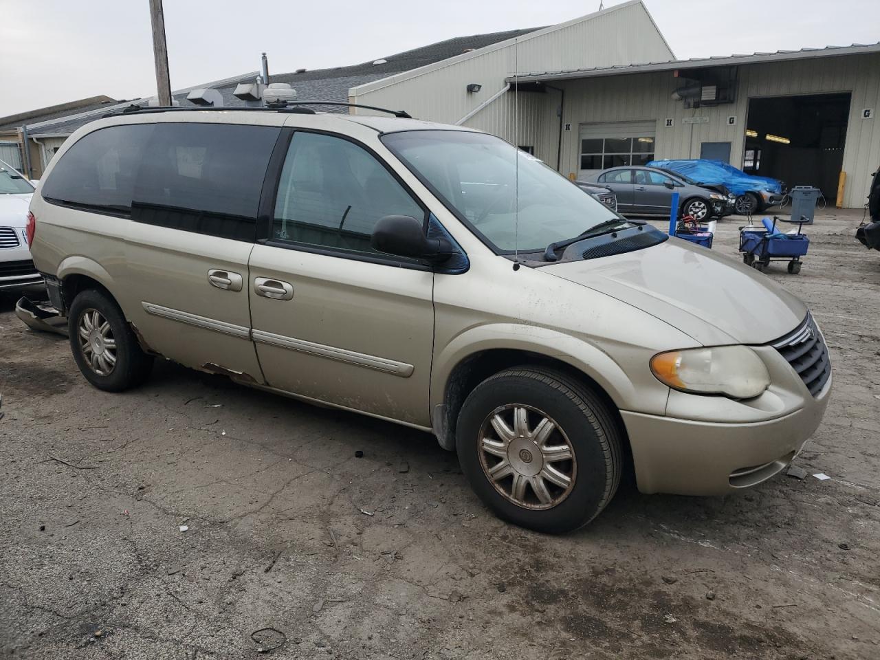 Lot #3029510376 2006 CHRYSLER TOWN & COU