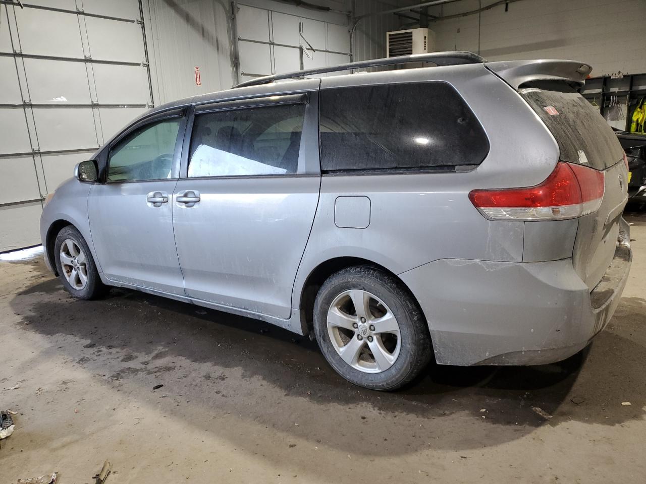 Lot #3037050733 2012 TOYOTA SIENNA LE