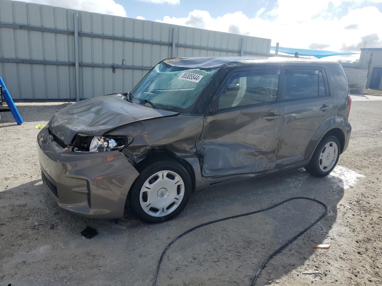  Salvage Toyota Scion