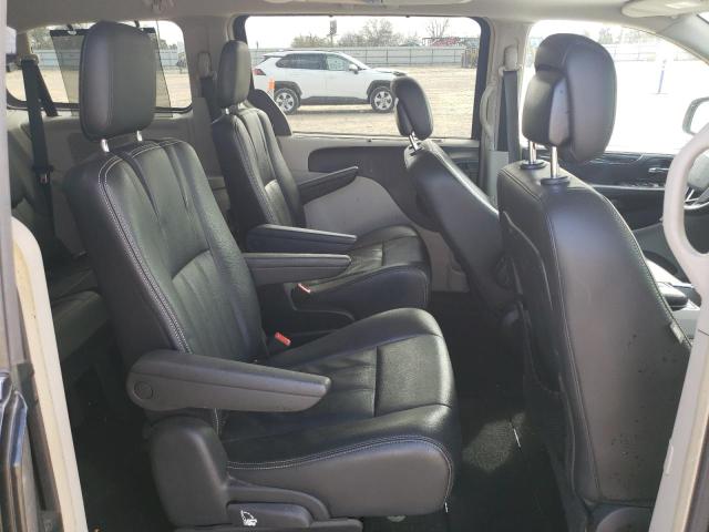 2016 CHRYSLER TOWN & COU - 2C4RC1CG6GR191663