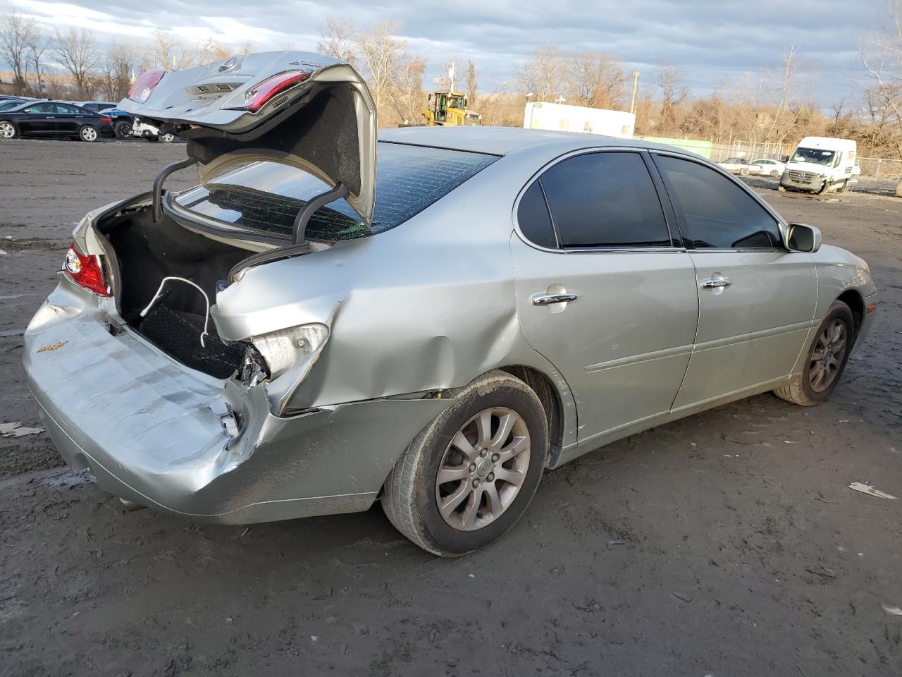 Lot #3052290619 2004 LEXUS ES 330