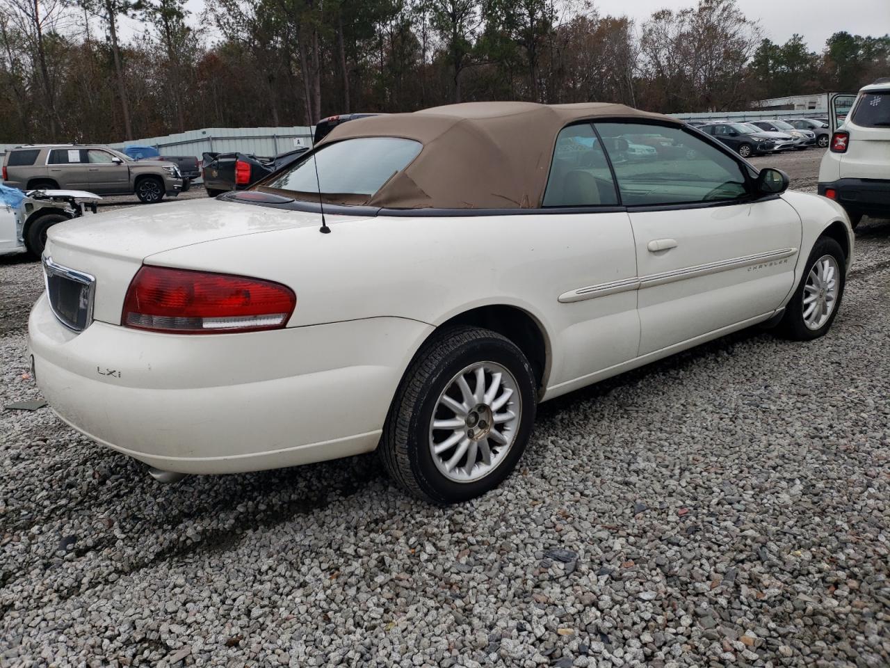 Lot #3029502358 2001 CHRYSLER SEBRING LX