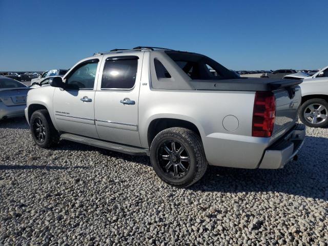 CHEVROLET AVALANCHE 2011 silver  flexible fuel 3GNTKGE38BG112103 photo #3