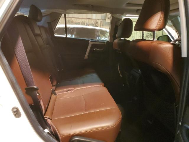 2020 TOYOTA 4RUNNER SR - JTEBU5JRXL5836389
