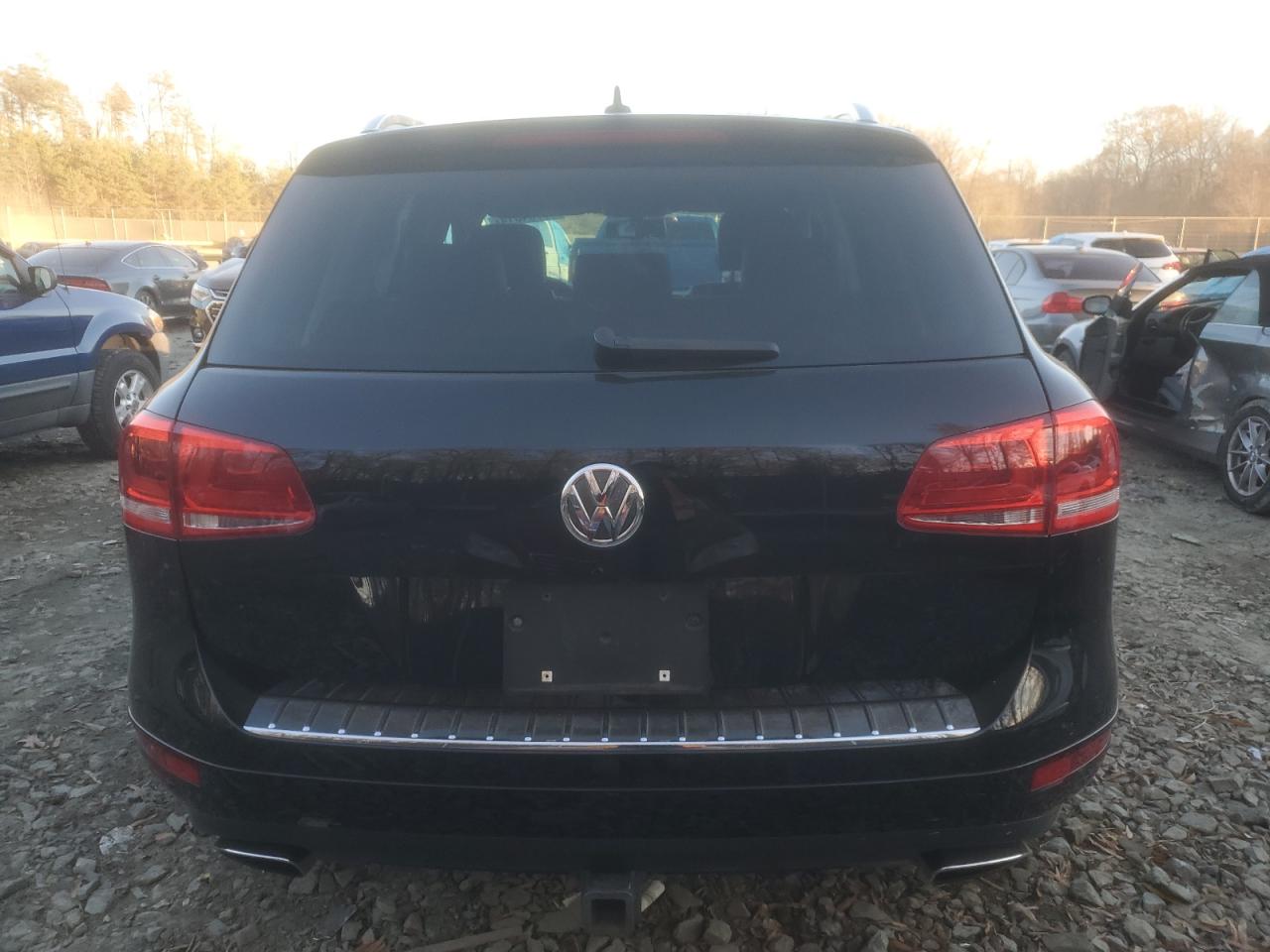 Lot #3037160527 2013 VOLKSWAGEN TOUAREG V6