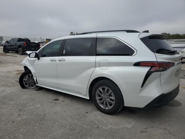 TOYOTA SIENNA XLE 2022 white  hybrid engine 5TDYRKEC7NS106411 photo #3