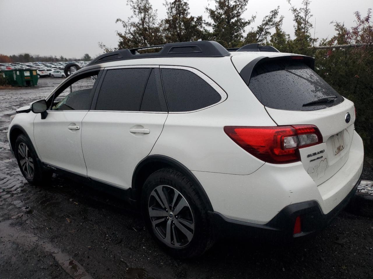 Lot #3044393889 2018 SUBARU OUTBACK 2.