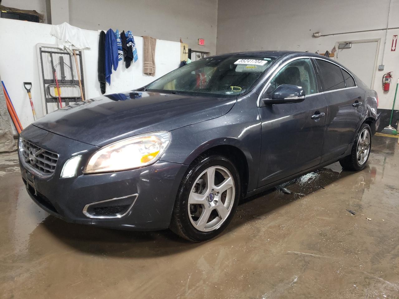  Salvage Volvo S60