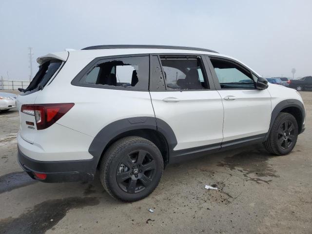 2022 HONDA PILOT TRAI 5FNYF6H83NB077596