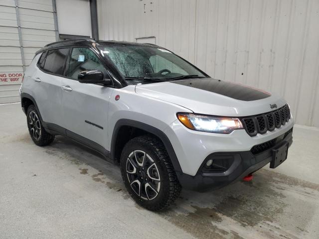 VIN 3C4NJDDN2RT145122 2024 JEEP COMPASS no.4