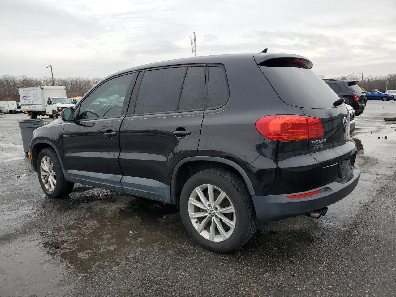 Lot #3034327090 2014 VOLKSWAGEN TIGUAN S