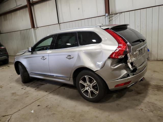 VIN YV4902RK8F2640765 2015 VOLVO XC60 no.2