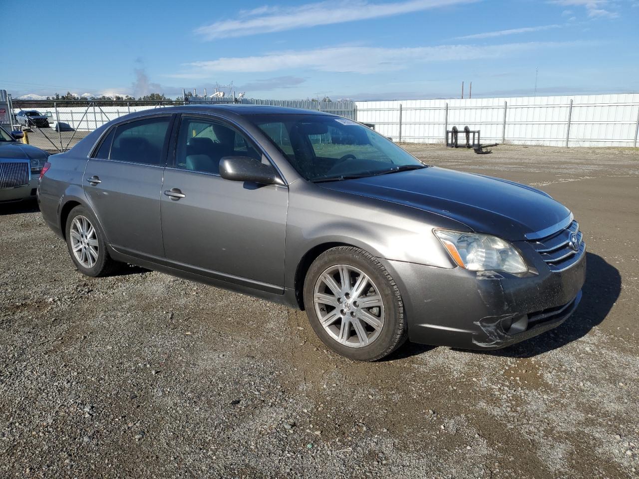 Lot #3028649310 2005 TOYOTA AVALON XL