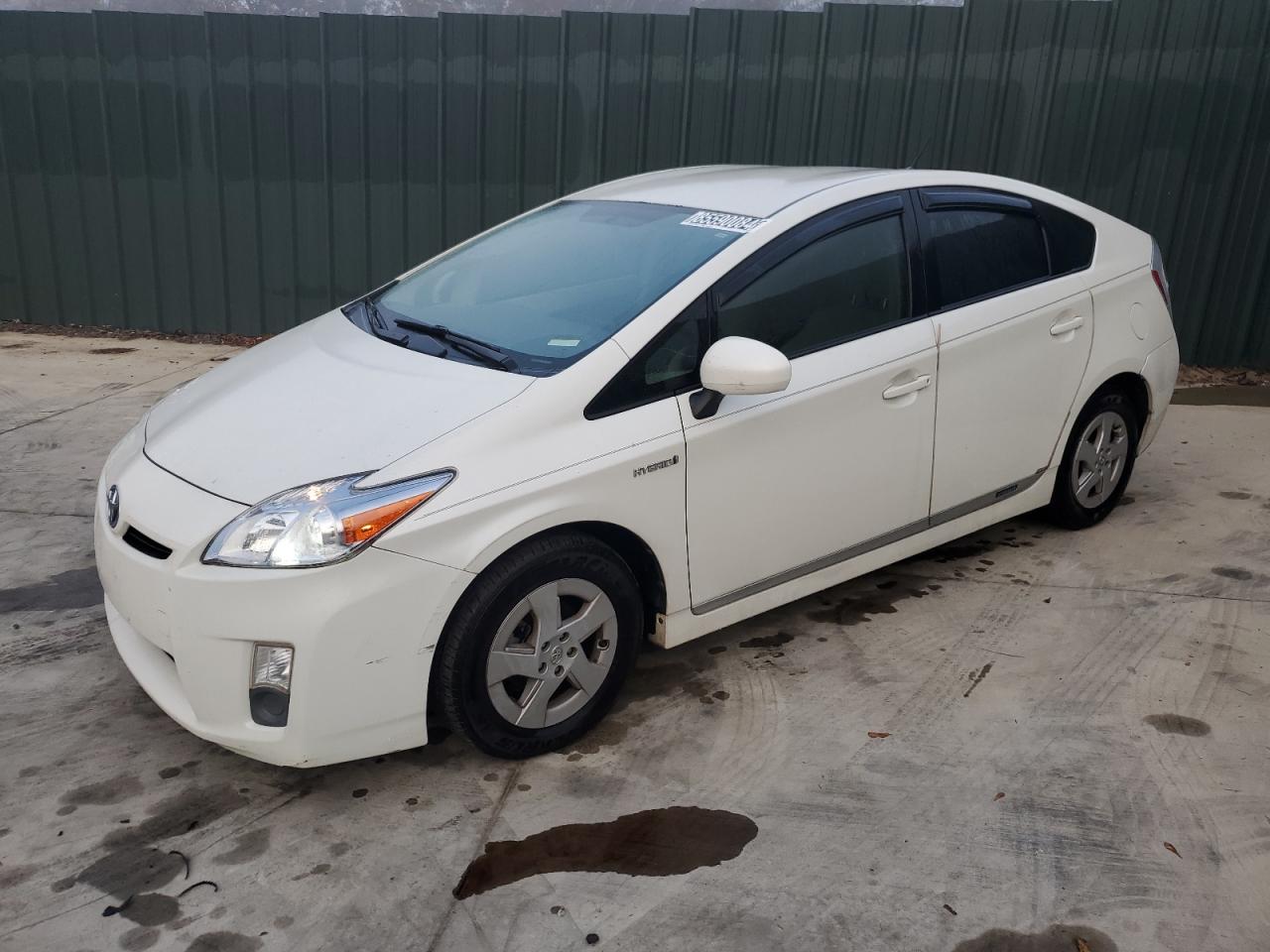  Salvage Toyota Prius